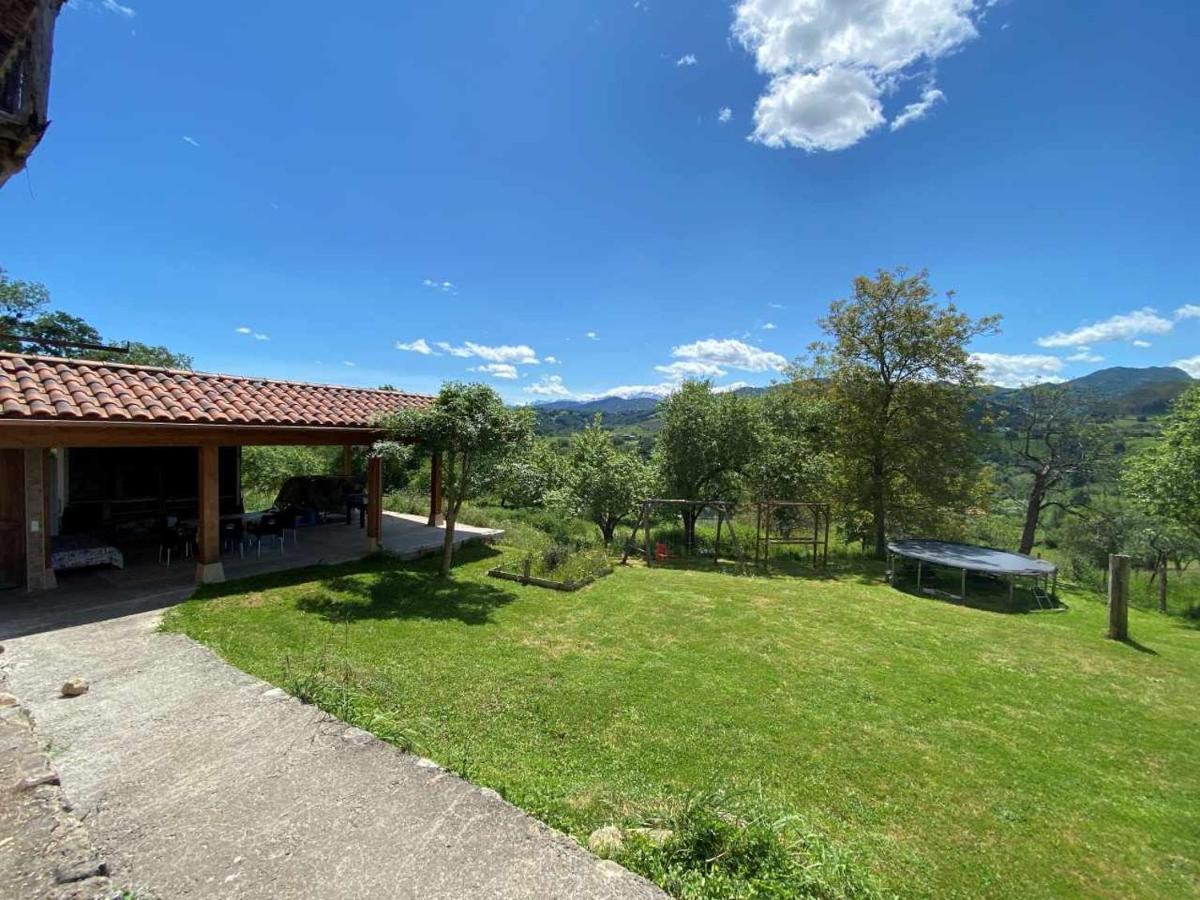 Casa Rural El Bohío Arriondas Exterior foto