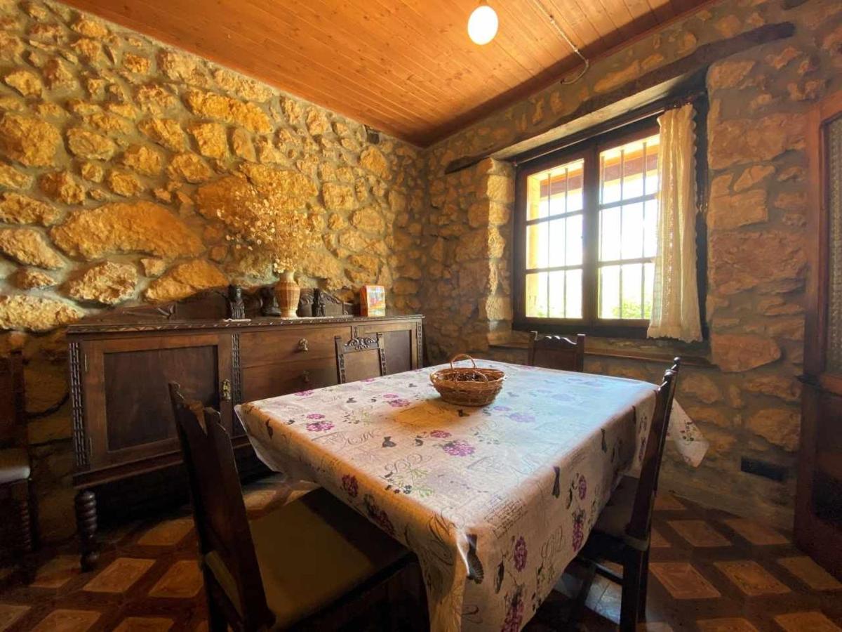 Casa Rural El Bohío Arriondas Exterior foto